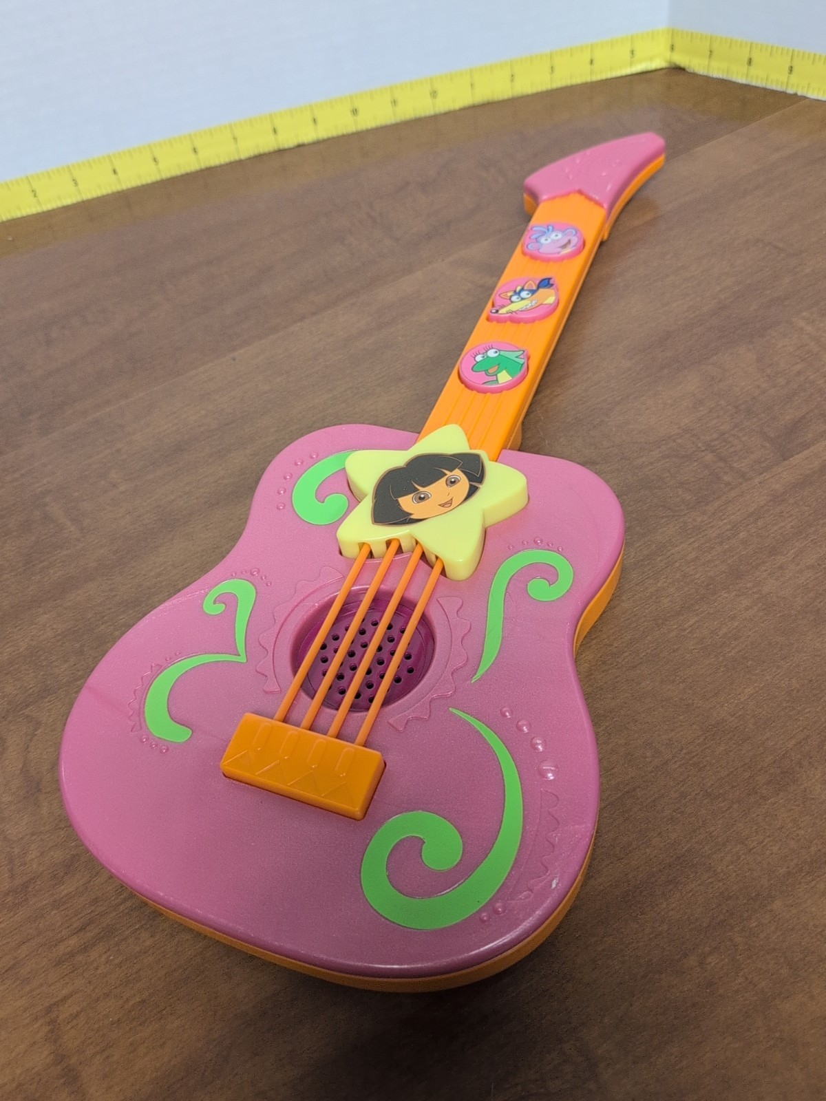 Dora the Explorer 2009 Vintage Toy Guitar Tested and Working