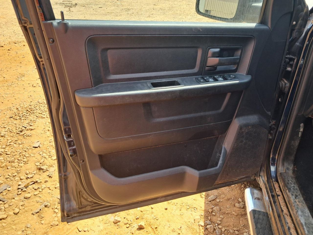 TDODR1500 2013 Glove Box 4778347