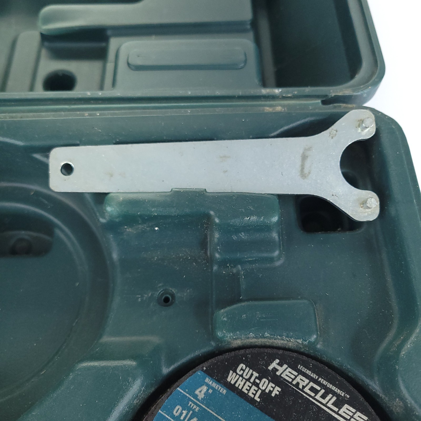 Metabo HPT G12SR4 4-1/2" Angle Grinder in Hard Case Tested - Missing Handle