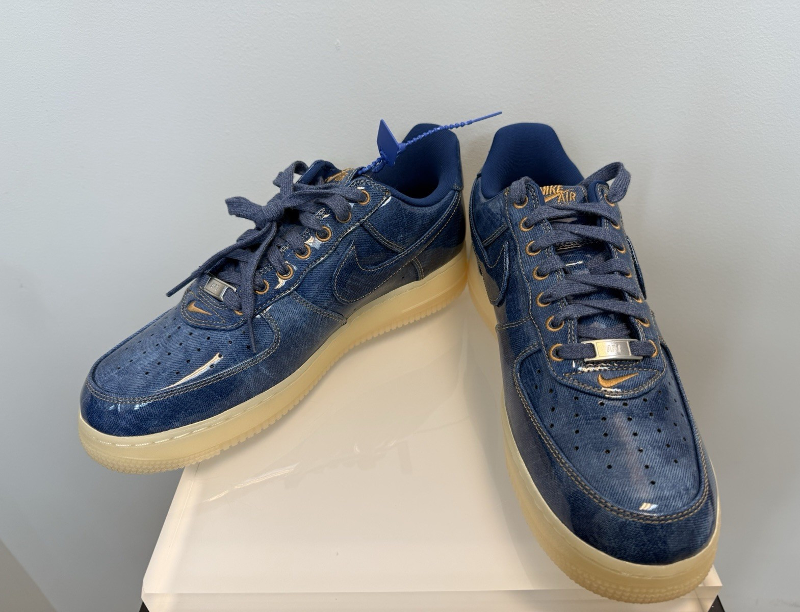 Nike Air Force 1 Low Men’s Blue Low Top Lace-Up Athletic Sneakers
