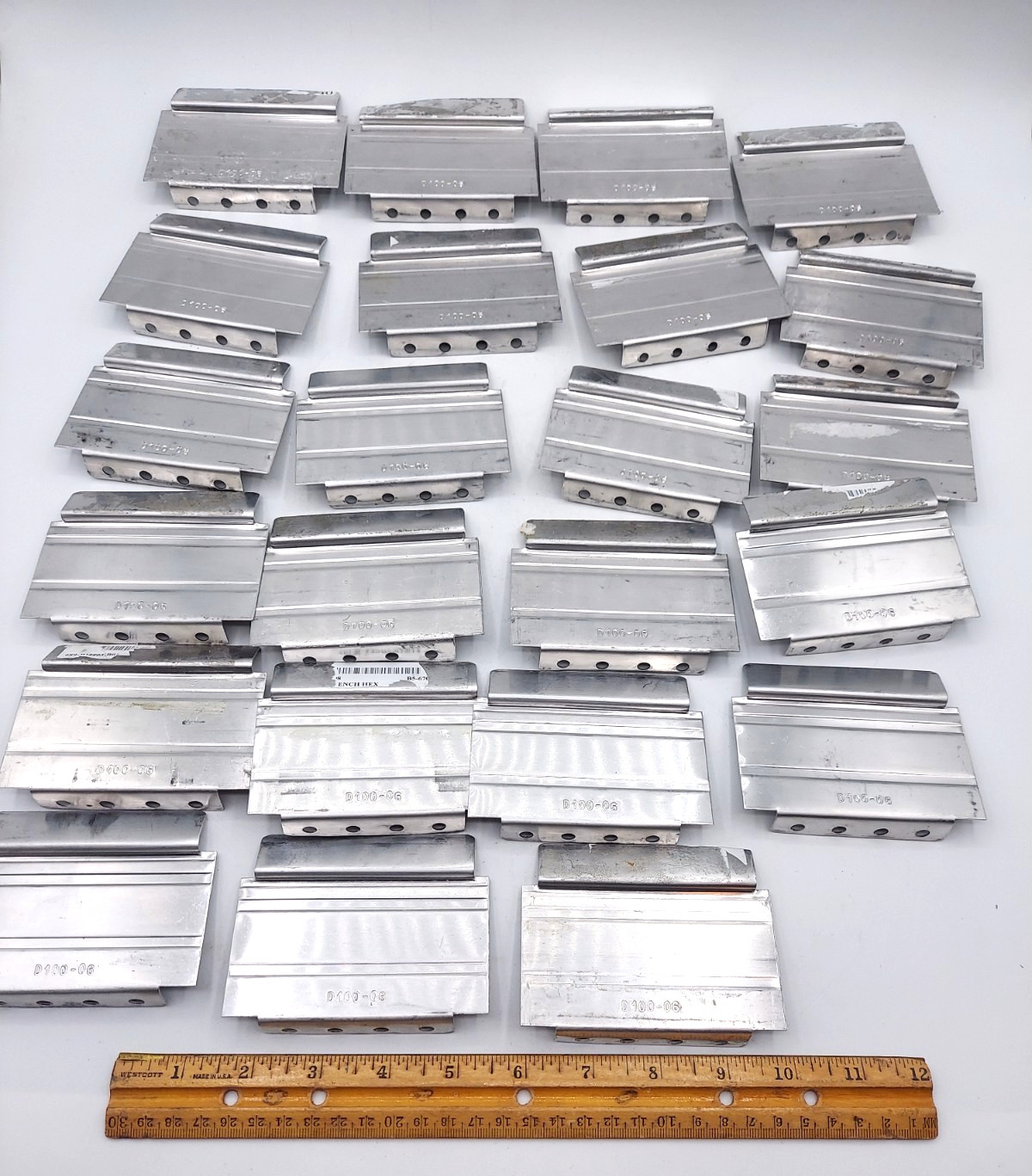 *LOT of 24* Lista Aluminum Cabinet Drawer Dividers 3" x 3-7/8" D100-06 *USED*
