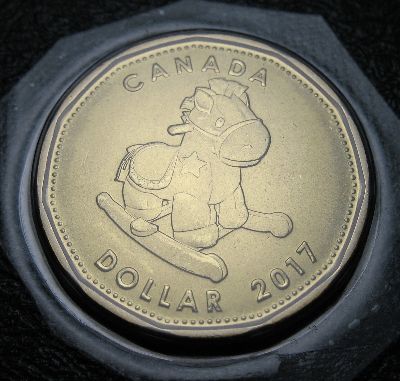 Canada 2017 $1 Baby Born in 2017 BU One Coin Sealed ( cut out off from set )