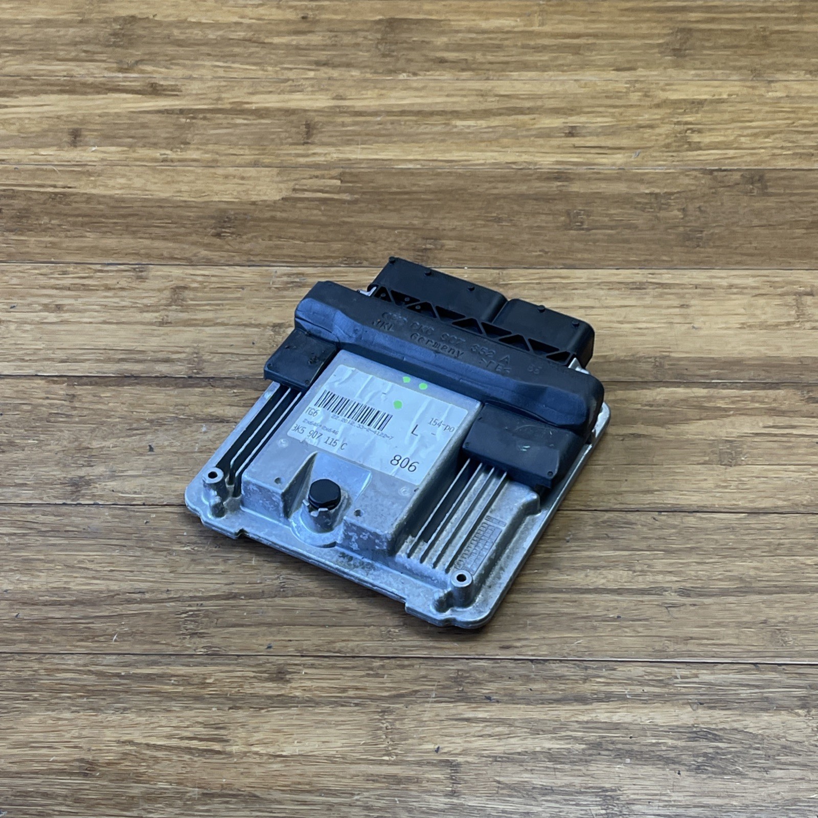2013-2014 Audi A4 8K 2.0L AWD Engine ECM Electronic Control Module Unit OEM