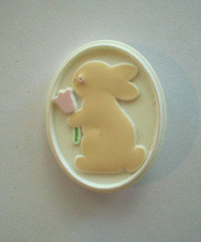 Hallmark 1984 Easter rabbit with tulip lapel pin