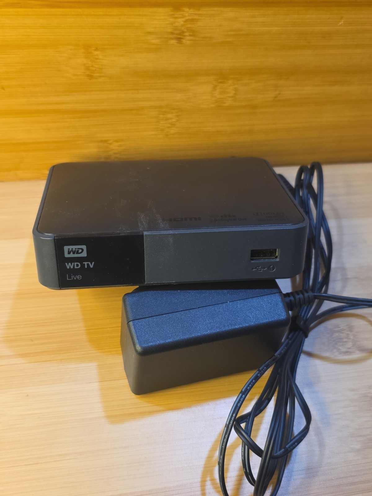 Western Digital WD TV Live Streaming Media Player C3H w/Power Supply - No Remote