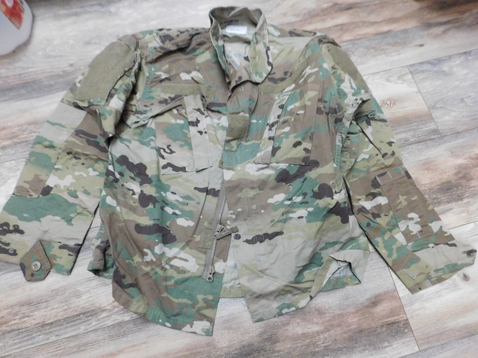 US ARMY OCP COAT SZ SMALL - X SHORT