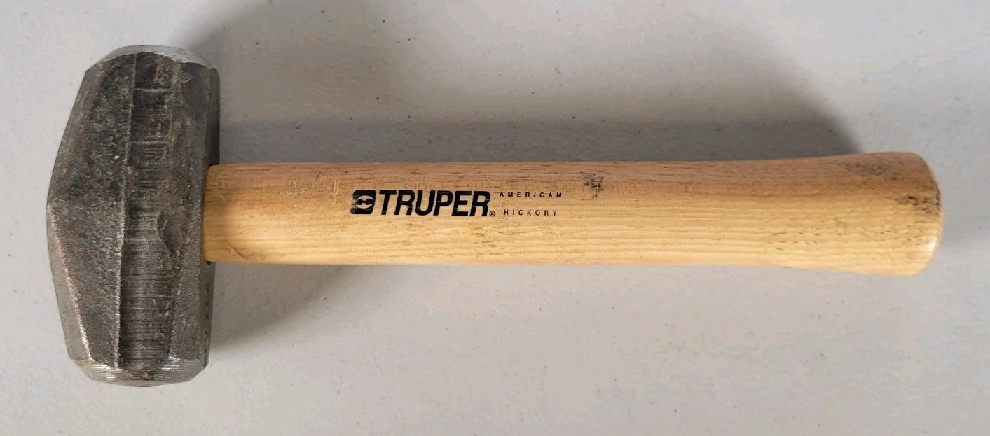 Truper 2 LB Sledge Hammer American Hickory Handle Double Face Engineer Lump 10"