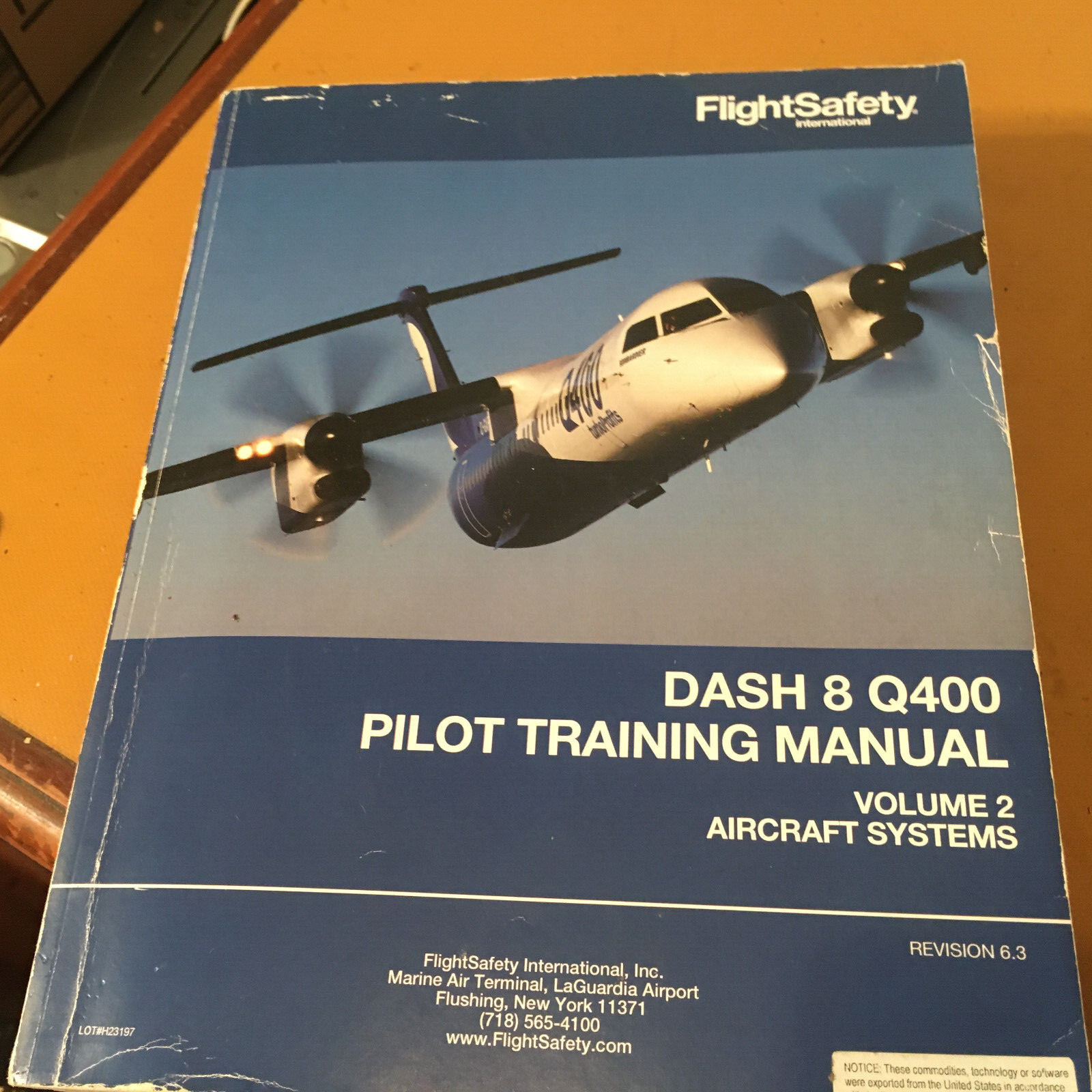 De Havilland Canada Dash 8, Q400 Pilot Training Manual, Vol. 2 Aircraft Systems