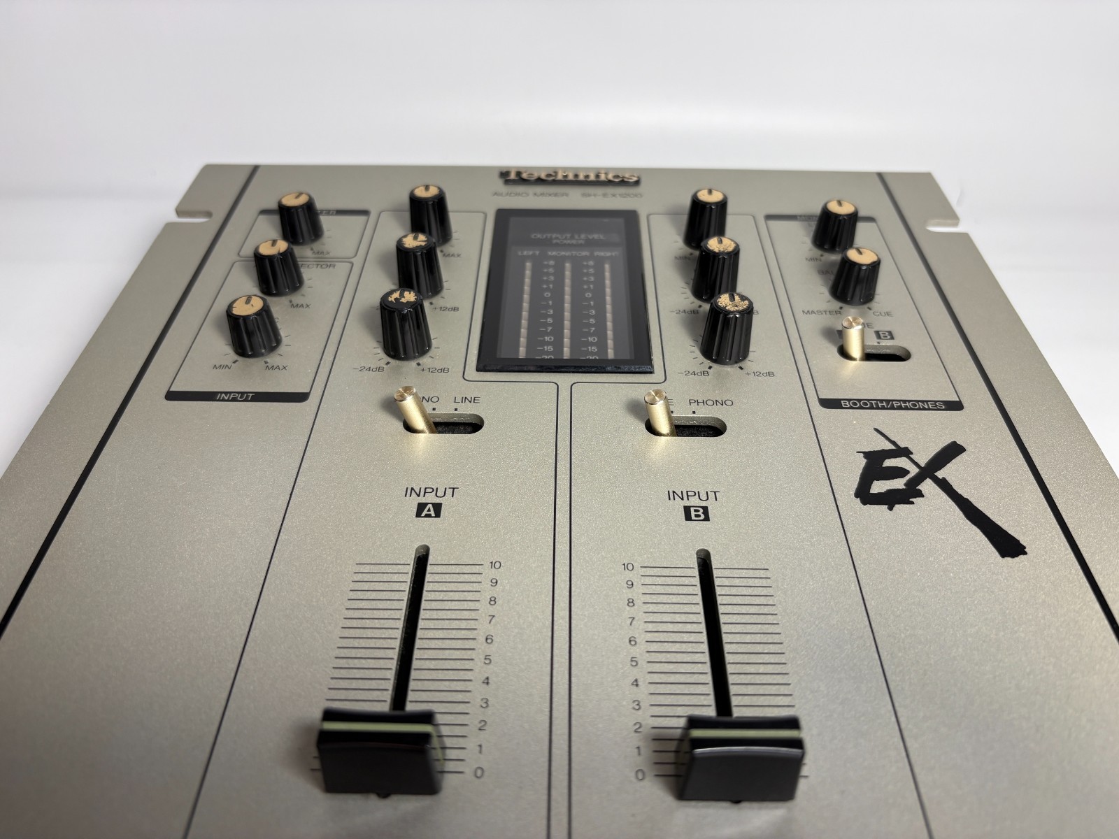 Technics SH-EX1200 Silver DJ Mixer 2 Channel DMC Scratch Battle