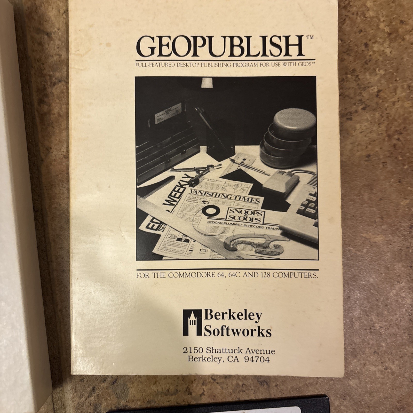 GEOS Graphic Environment Operating System (Commodore 64 / 128) Berkley Softworks