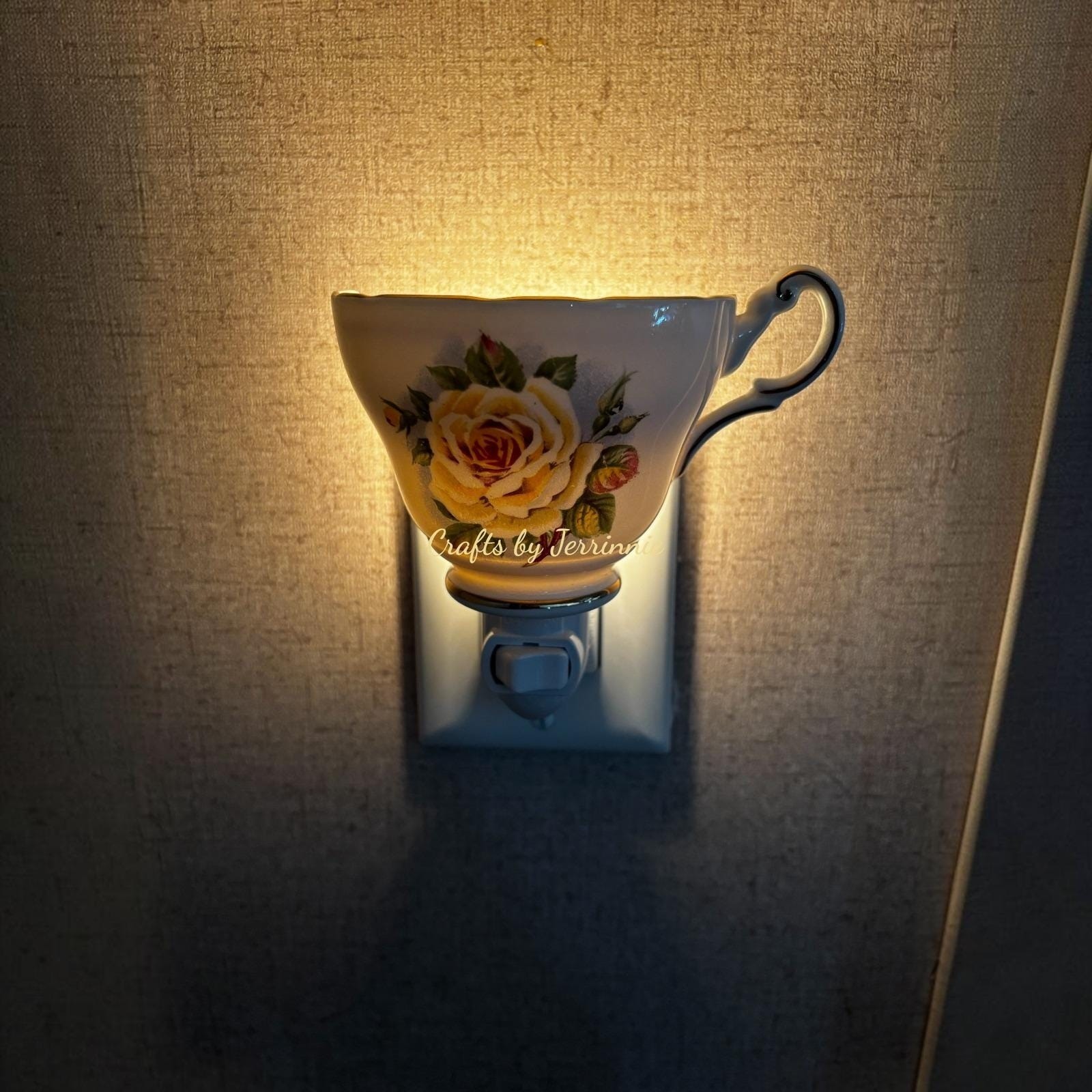 Vintage Regency Handcrafted Yellow Rose Tea Cup Night Light