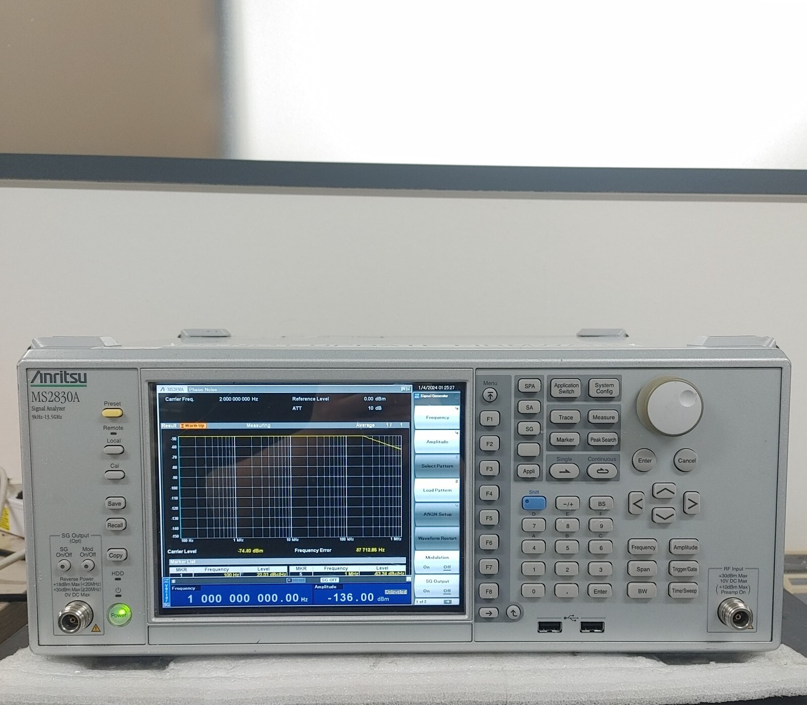 Used Anritus MS2830A - 6GHz (Opt.002,005, 006, 008, 010, 011, 021, 022, 027, 028