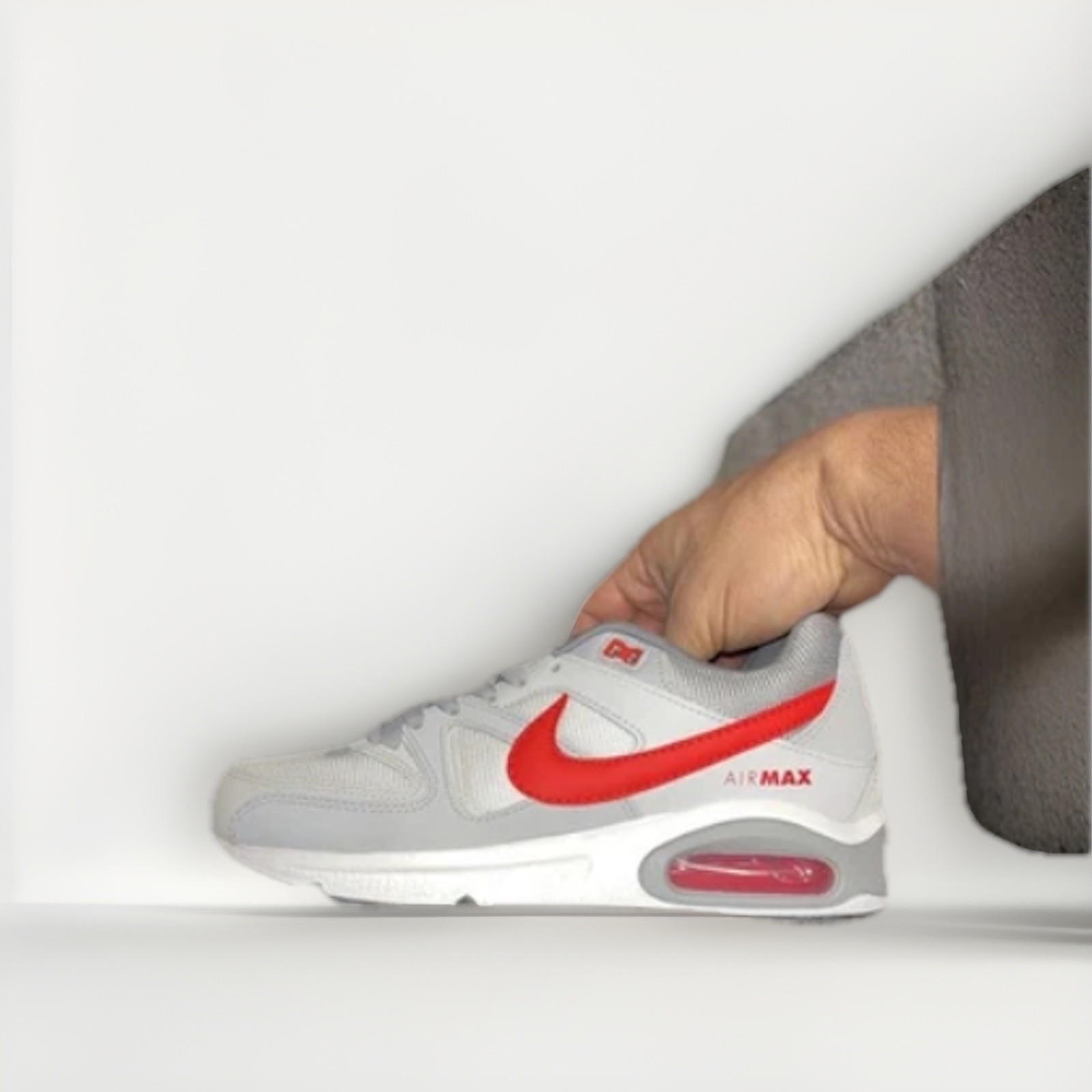Air Max Command Size7 Mens Women’s 8.5 New With Half Box