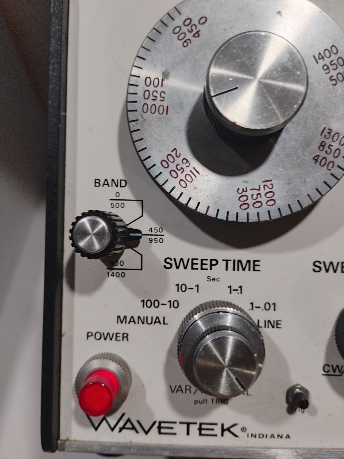 Wavetek Model 2001A Turns On Not Tested