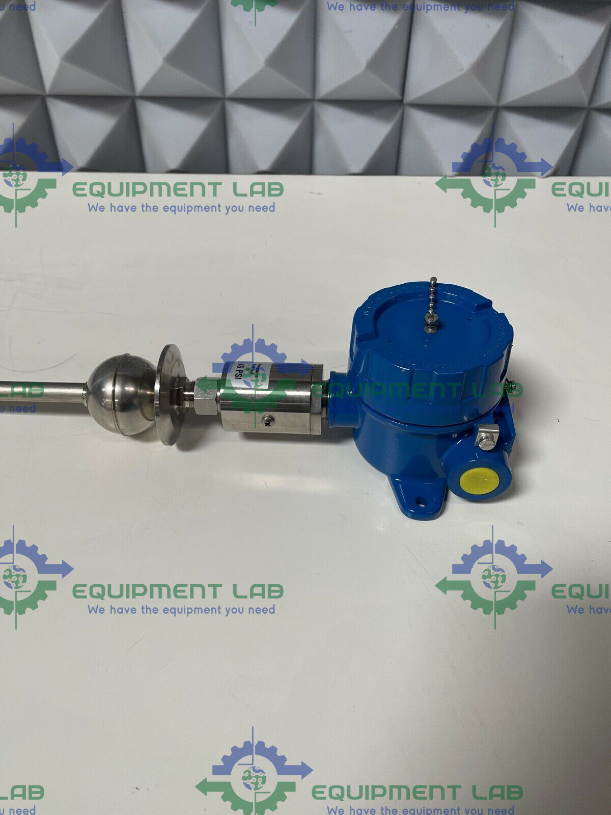 APG MPX/E Level and Temperature Transmitter 45PSI w/ 70" Rod
