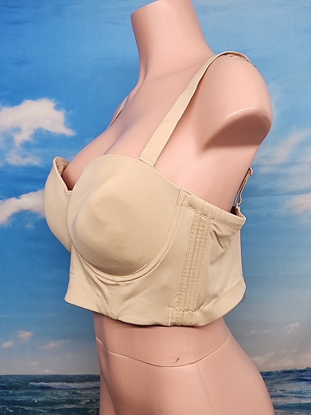 New Unbranded Bra Size 38DDD Color Beige