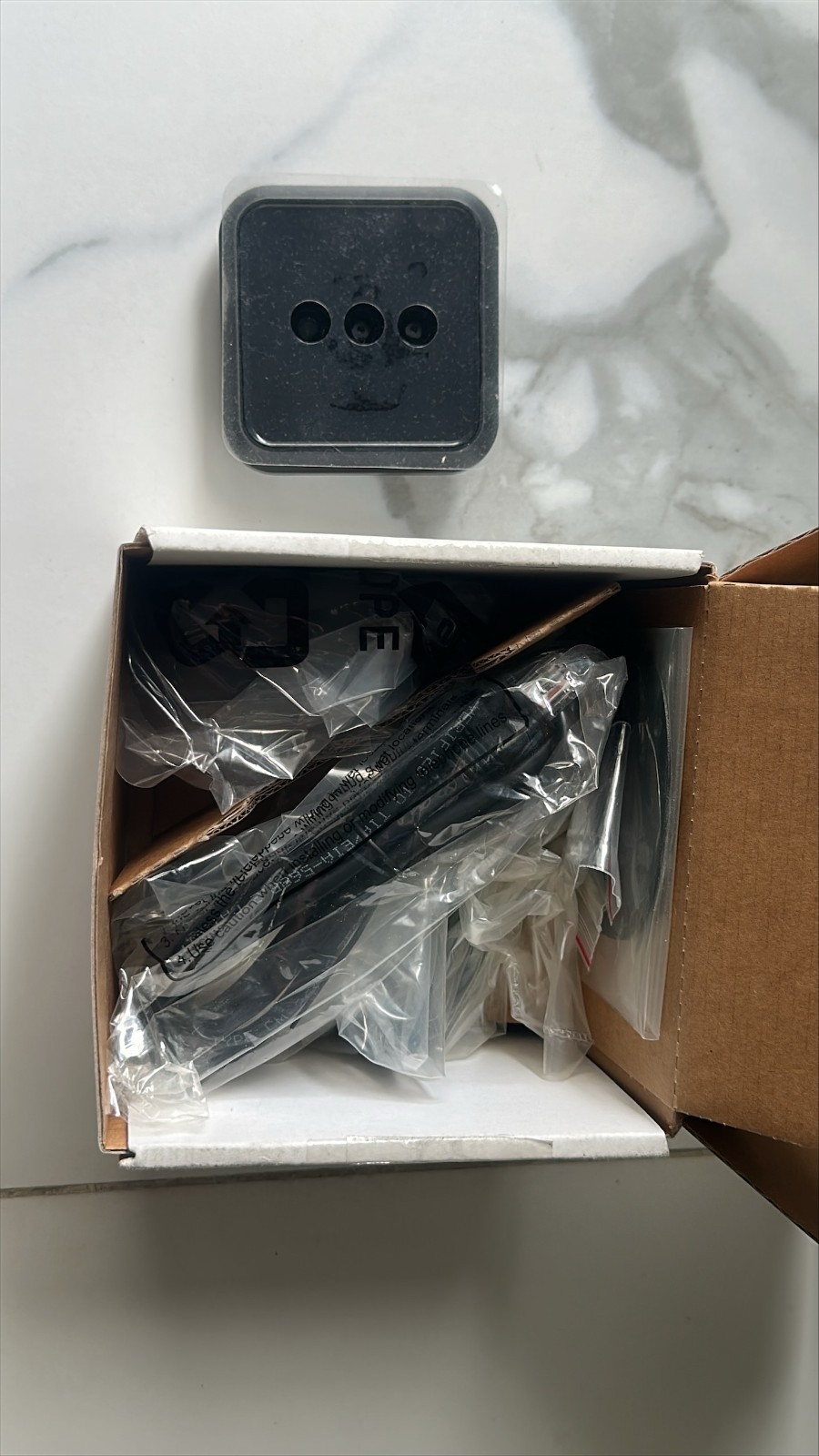 NEW RC8025B-V2 ADT Pulse Indoor Wireless Day/Night Camera Cloud Link Enabled