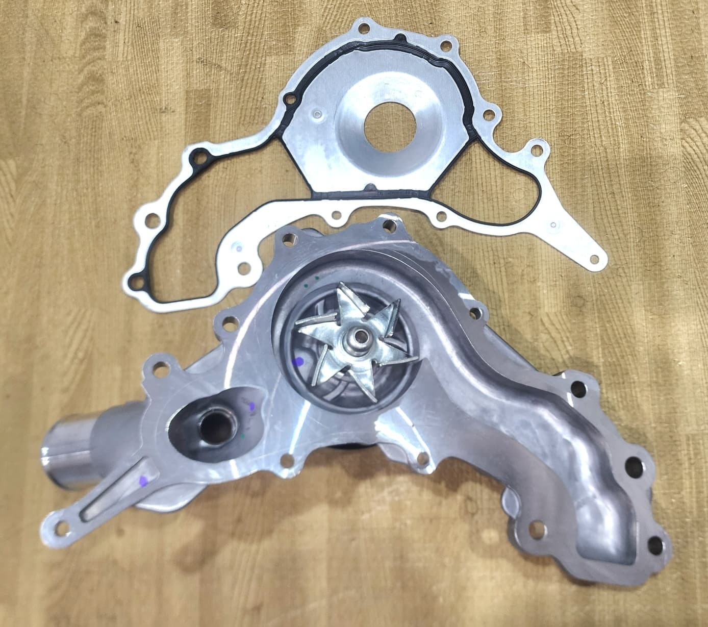 NewGenuine Chrysler Dodge Jeep RAM Water Pump Mopar 68212513AF (Gasket Included)