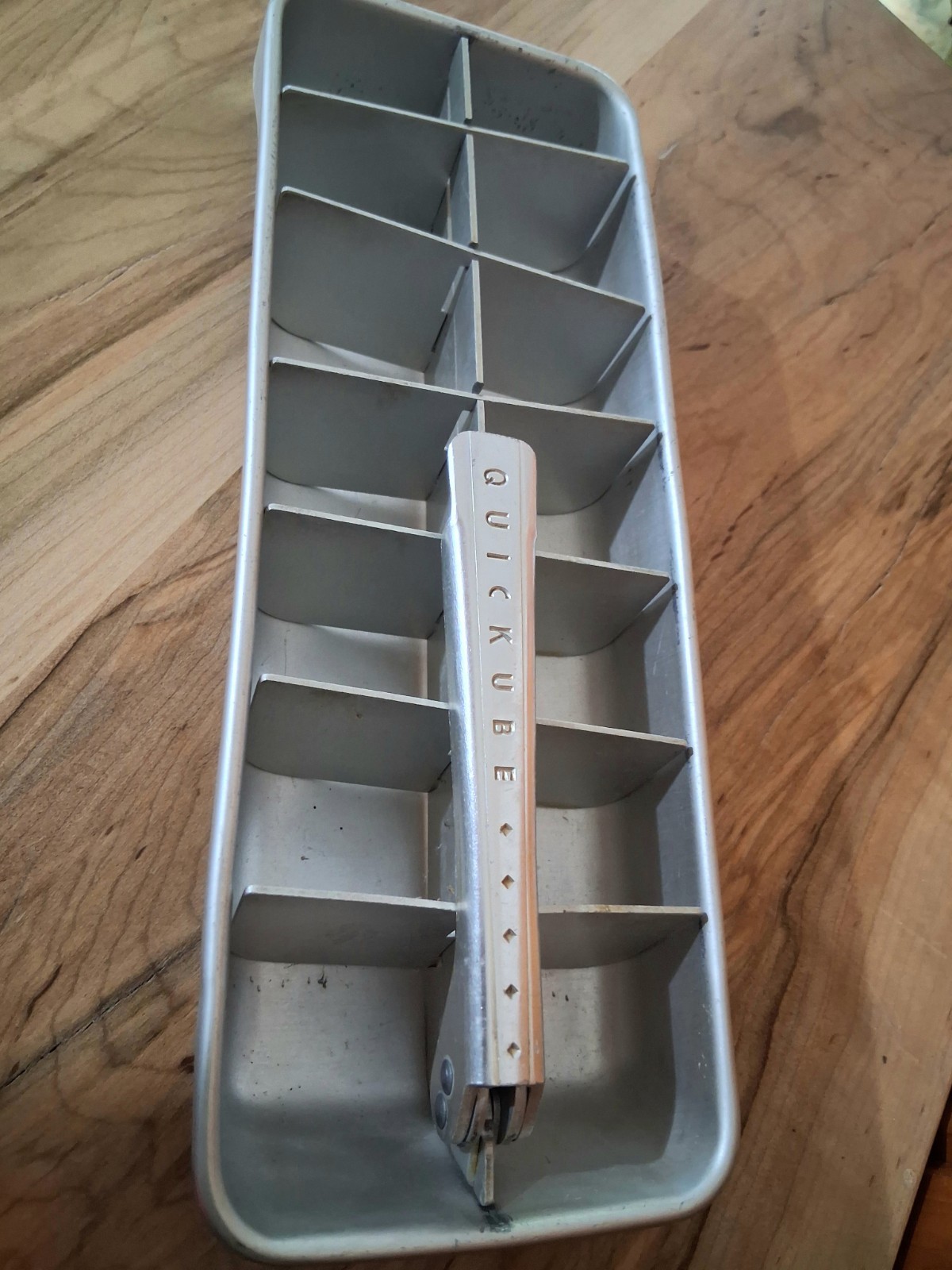 Vintage Frigidaire, Silver Quick Cube Ice Cube Maker
