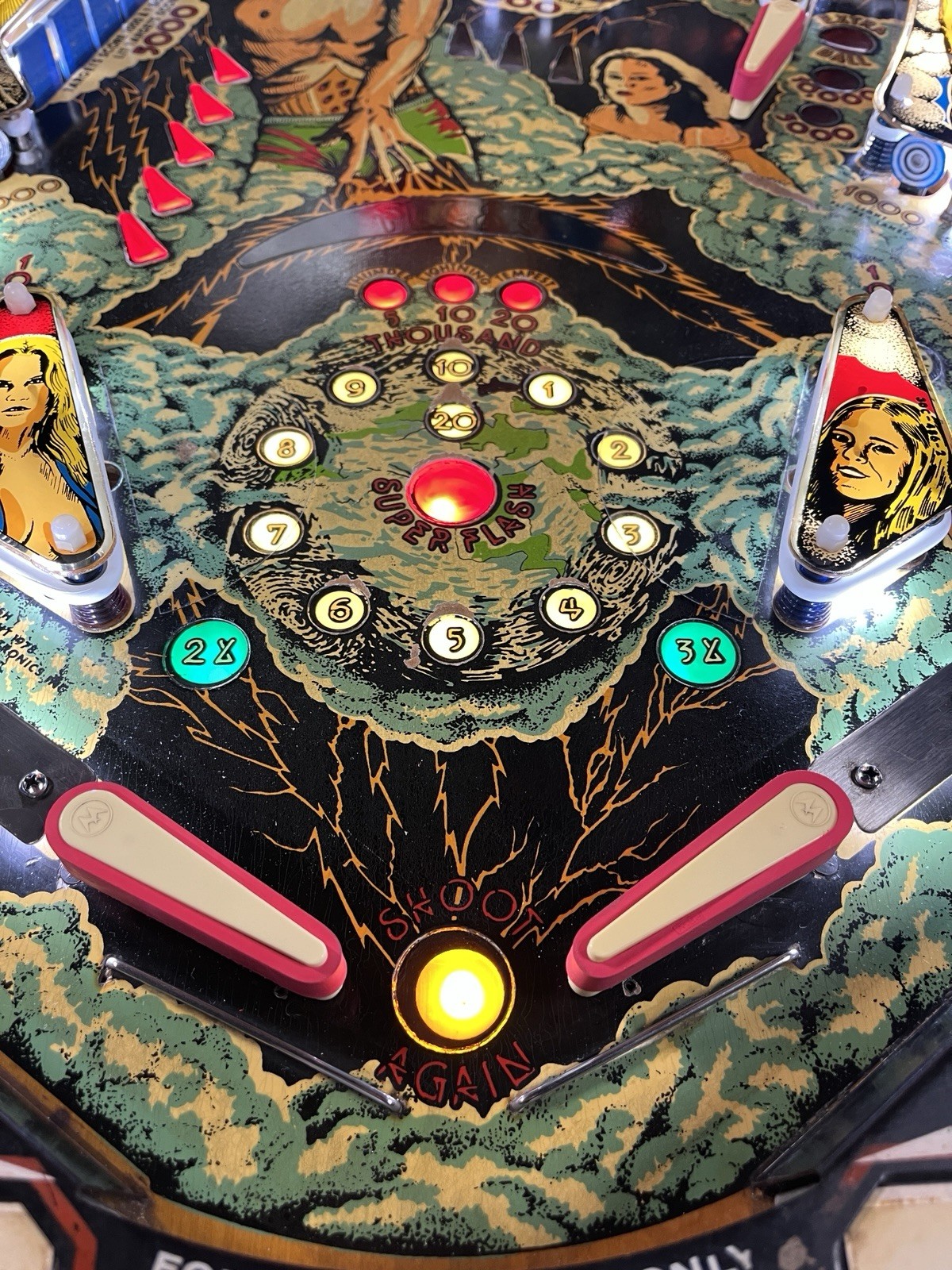 1978 FLASH PINBALL MACHINE PROFESSIONAL TECHS PLAYS GREAT
