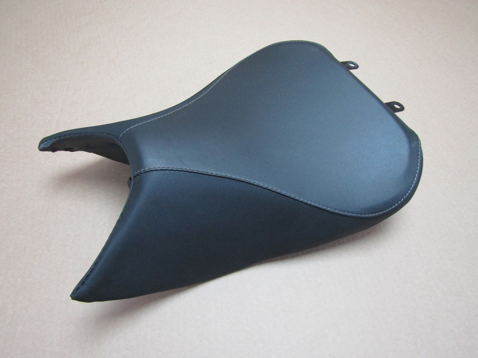 Benelli BN 125 2022 5,406 miles riders seat saddle (12820)
