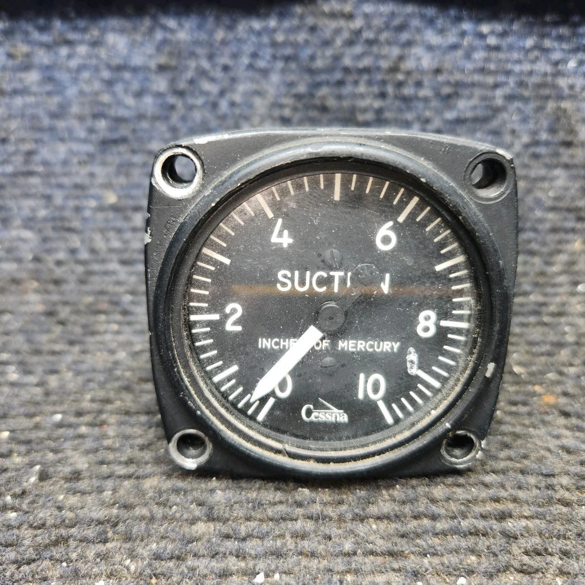 S1414-N1 | Standard Precision | cessna 150G | Suction Indicator