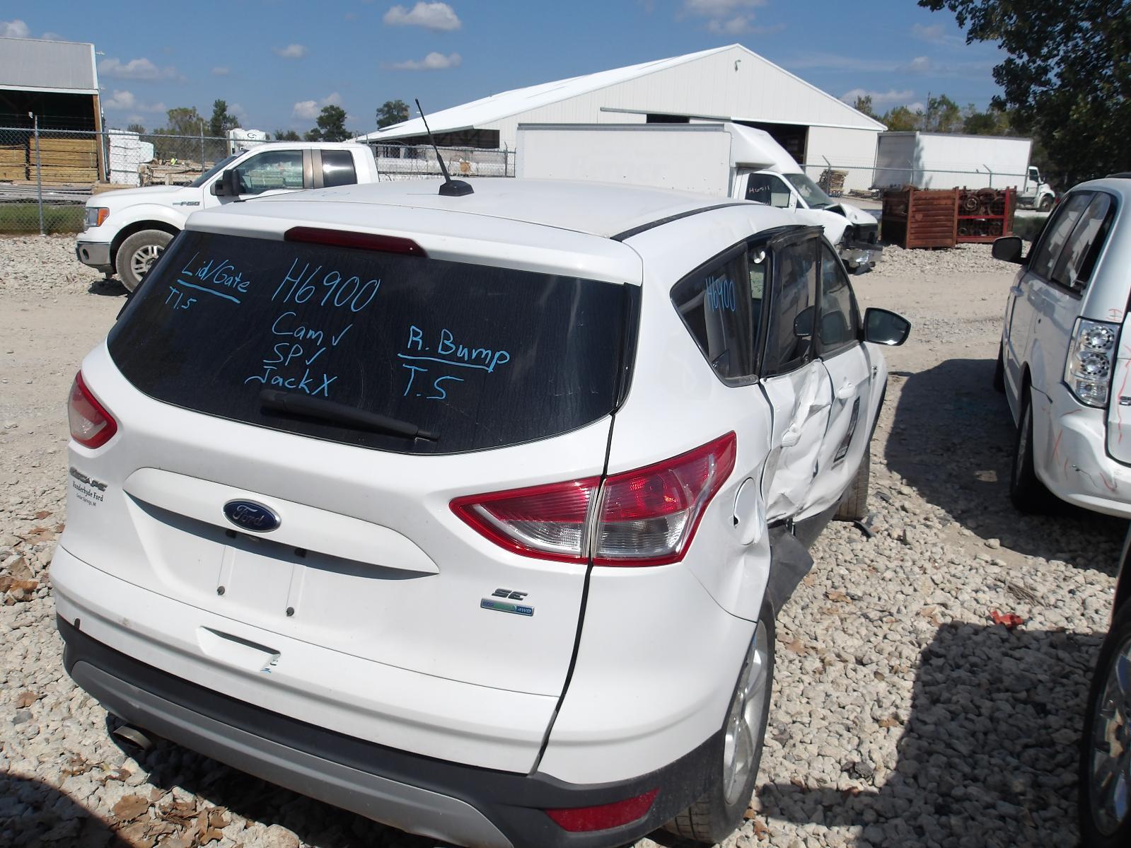 Used Transfer Case Assembly fits: 2014 Ford Escape Grade B