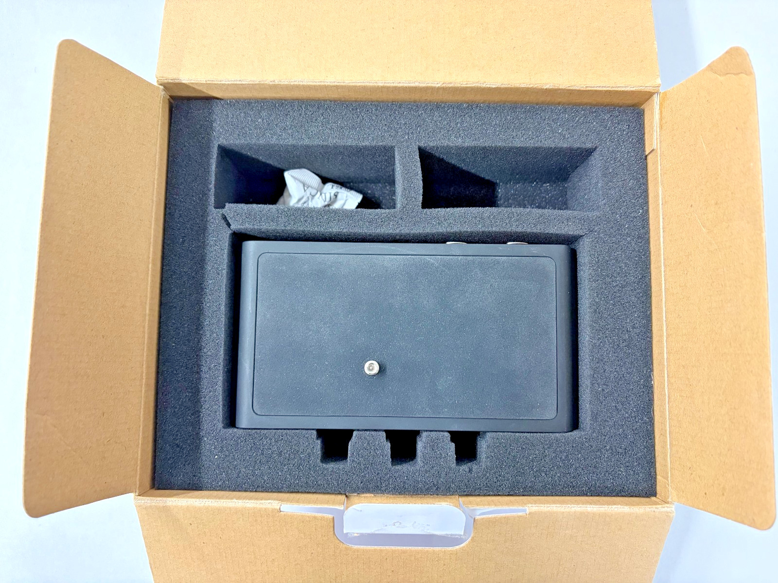 Saramonic SR-AX104 2-Channel XLR Audio Adapter for DSLRs