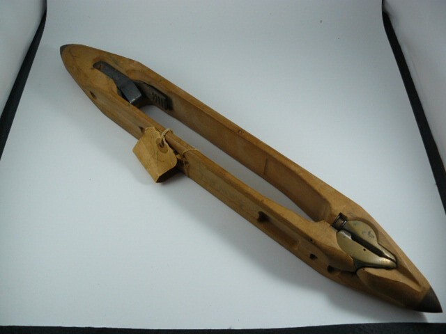 LOOM BOAT SHUTTLE 17" METAL ENDS