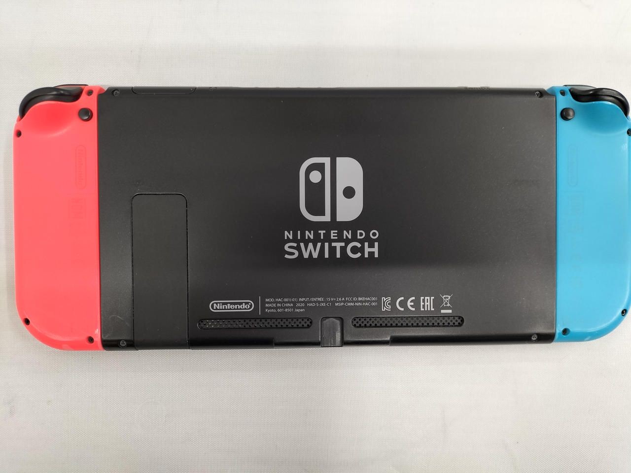 NINTENDO SWITCH HAC-001-01 Used