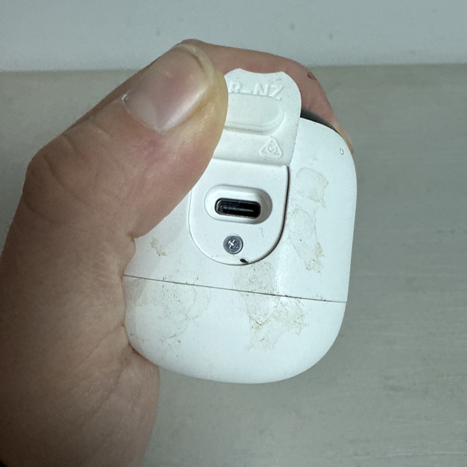 Arlo Essential Outdoor 2nd Gen Add-On 2K Wireless Security Camera White