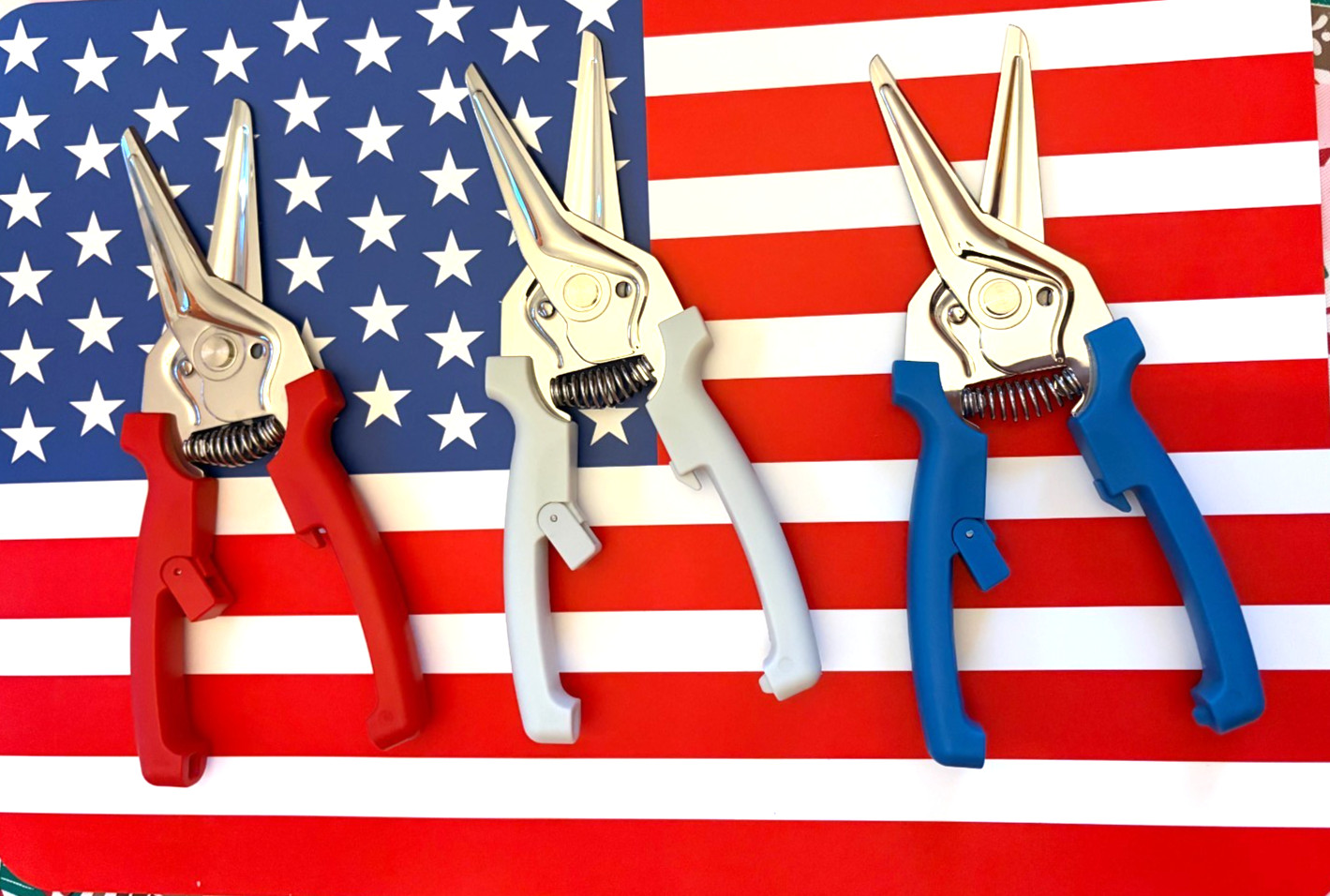 NEW Set of 3 Kuhn Rikon Kitchen Shears Scissors RED WHITE BLUE USA COLORS LOW SH