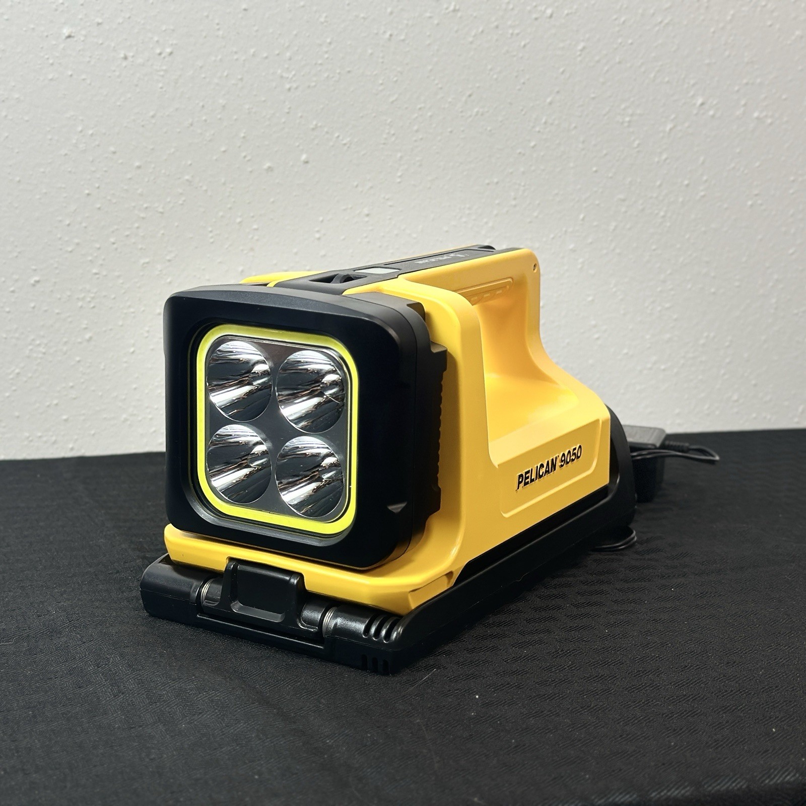 Pelican Rechargeable Lantern 9050