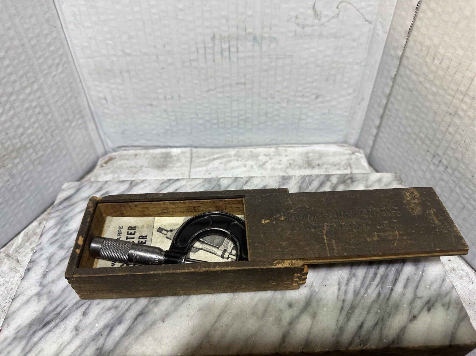 Vintage Brown & Sharpe No. 11 0-1 Inch Micrometer