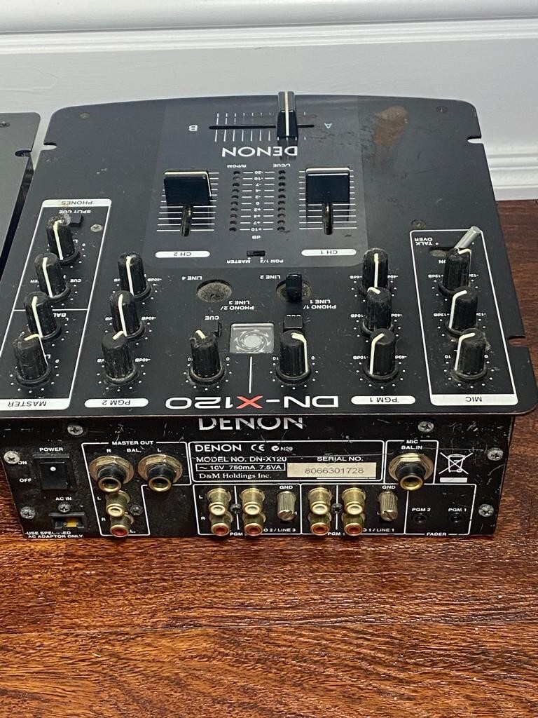 Denon DN-X120 / DN-X100 DJ Mixer Untested Powers On