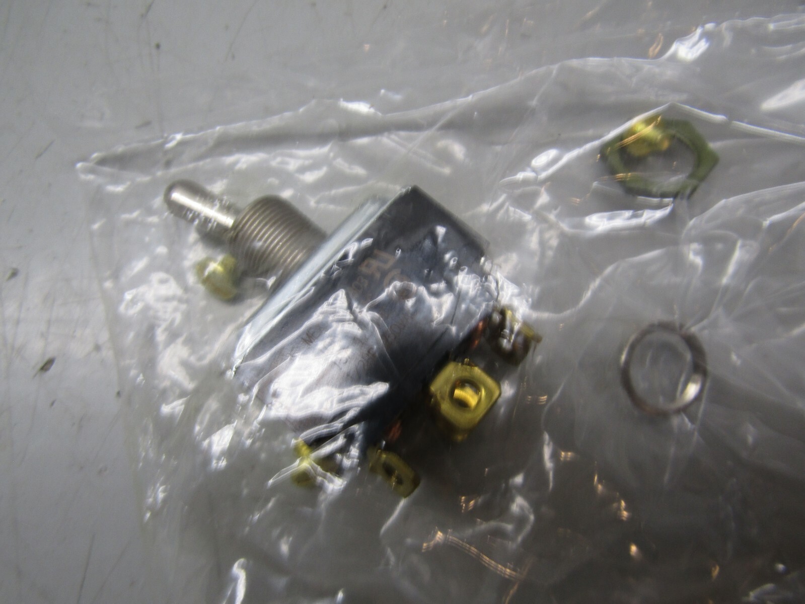 Eaton E10T215HS Toggle Switch 15A 125V