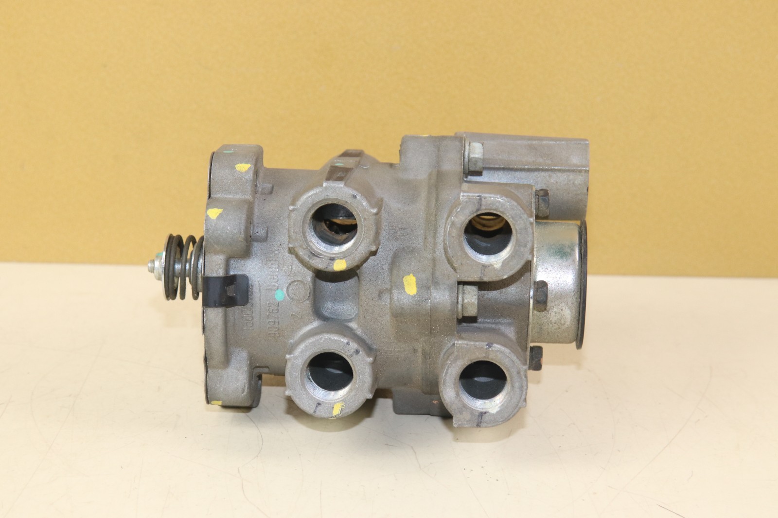 BENDIX E-8P Brake Valve 800629 NEW