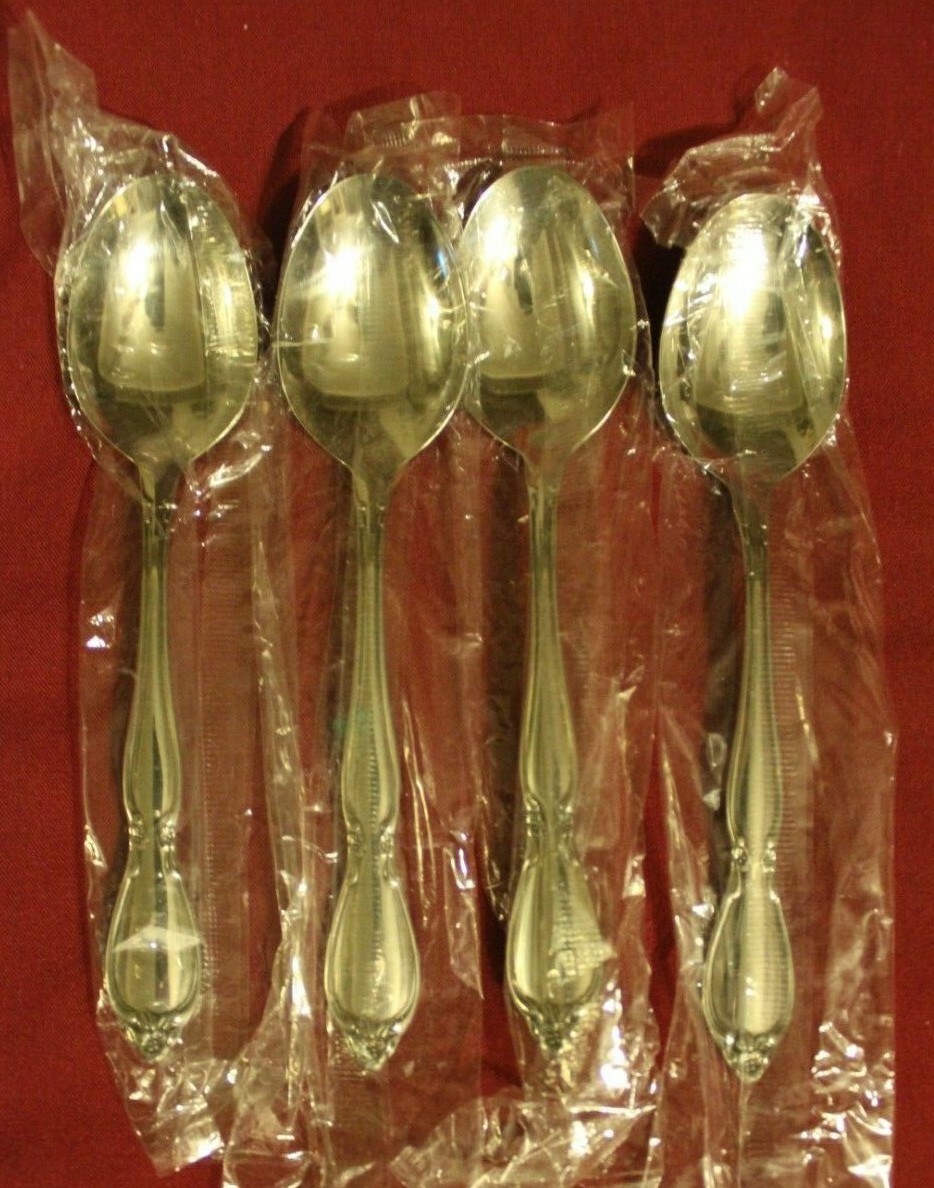 Oneida Stainless CHATELAINE Set of 4 Soup Spoons Unused USA Flatware Community