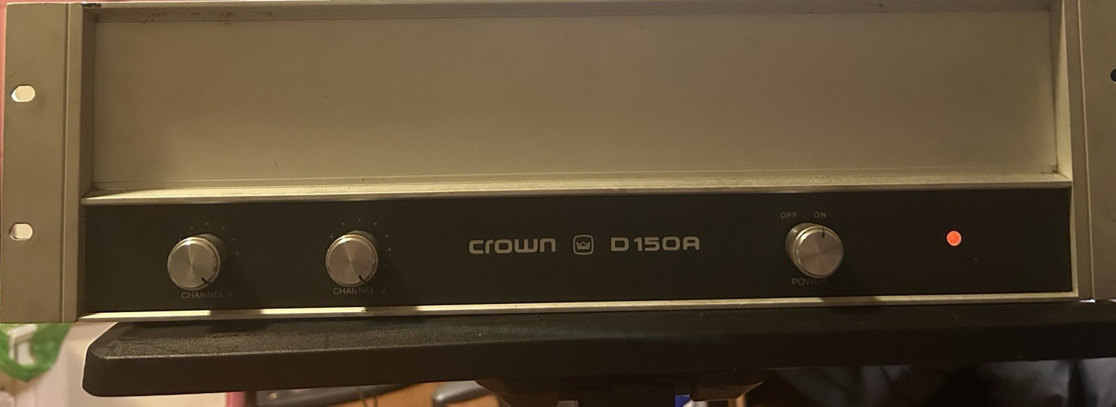 Crown D-150A Series II Professional Power Amplifier with the original booklet