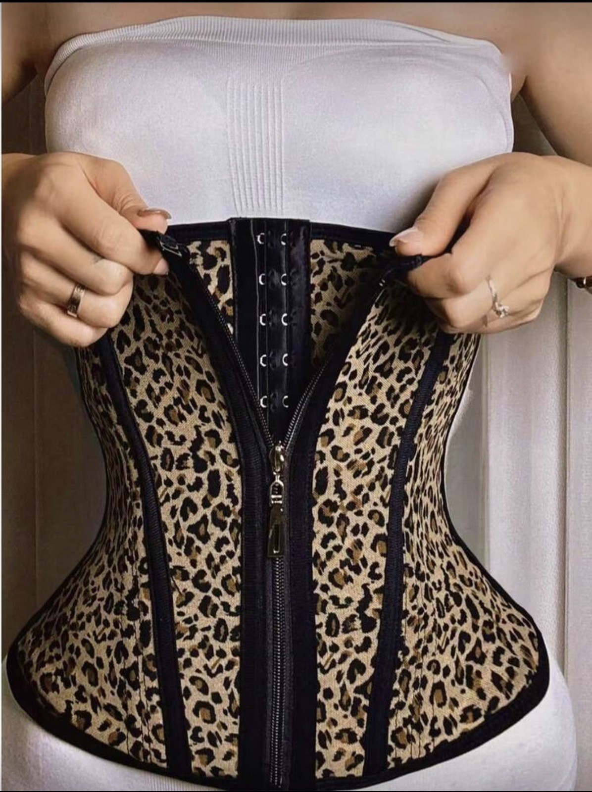 Women Latex Shapewear Cincher Underbust Corset Body Shaper Waist Trainer