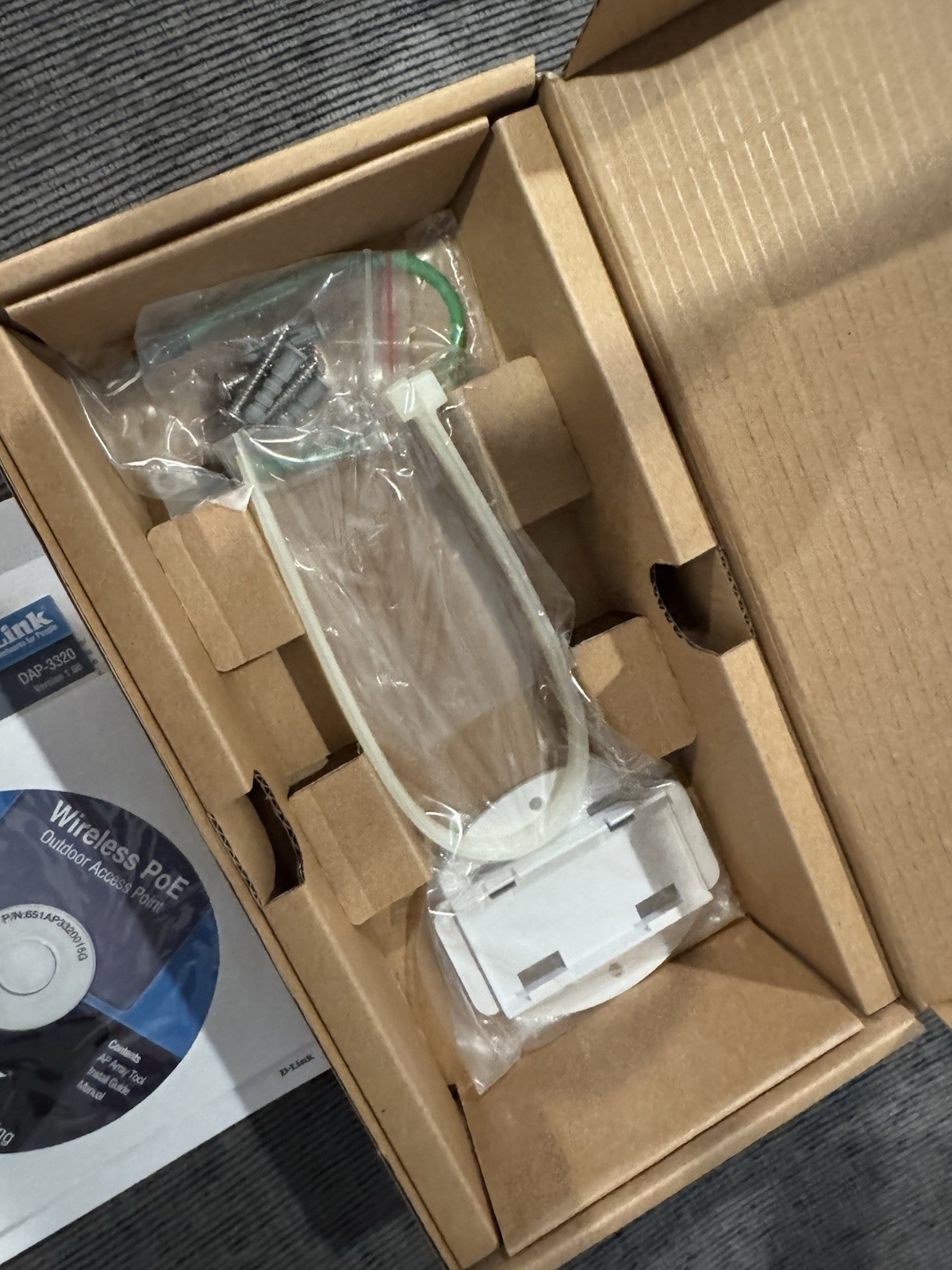 D-Link Wireless 802.11N Outdoor Access Point (DAP-3320)