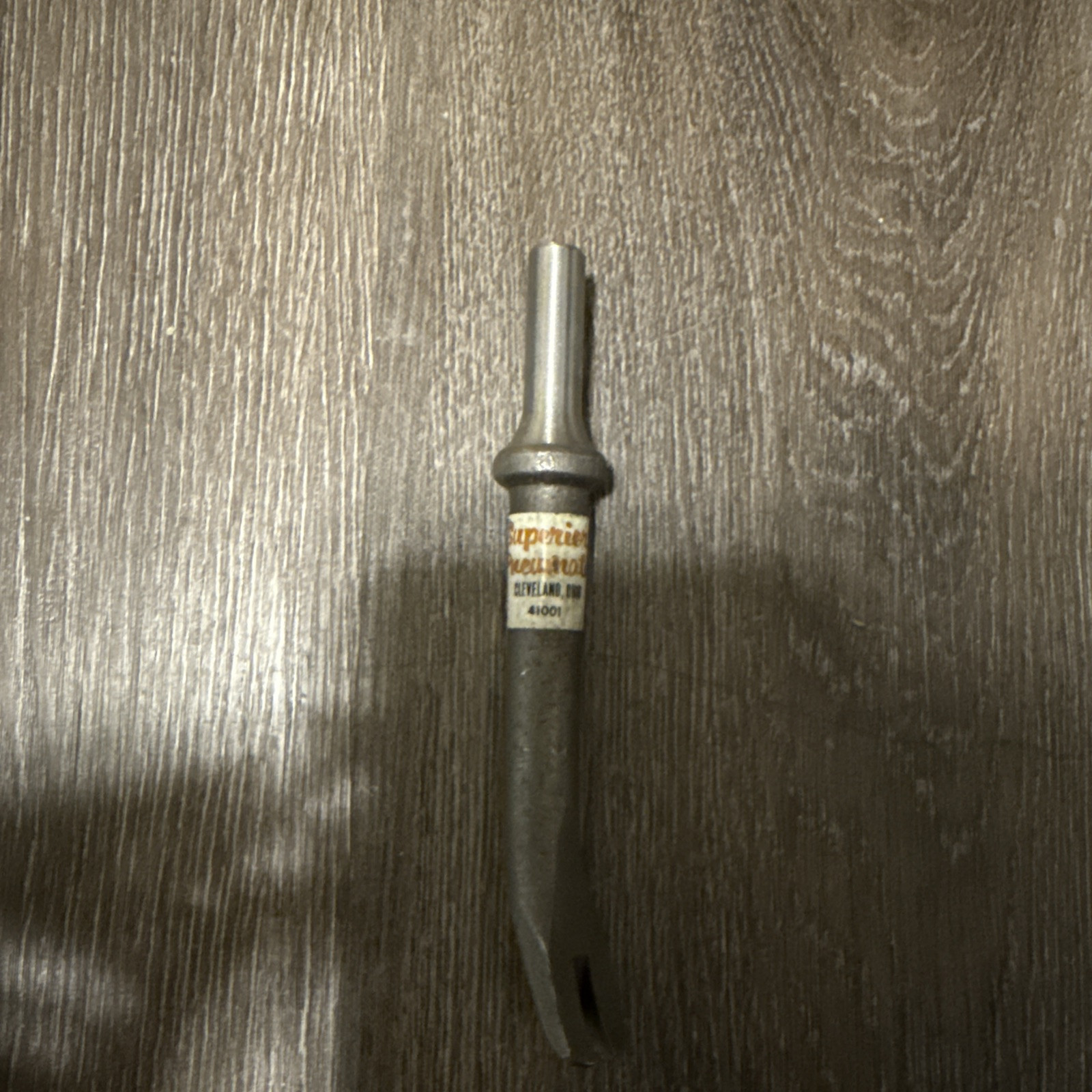 Superior Pneumatic 41001 Chisel Panel Cutter