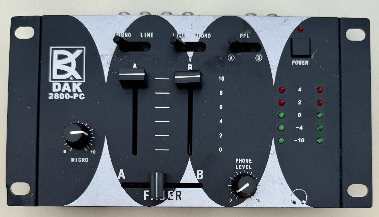 DAK 2800-PC Interface Stereo DJ Mixer Disc Jockey Cross Fade Audio Equipment