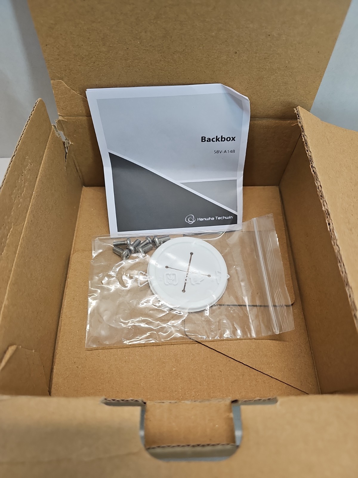 Hanwha Vision SBV-A14B Mounting Box Bracket for camera