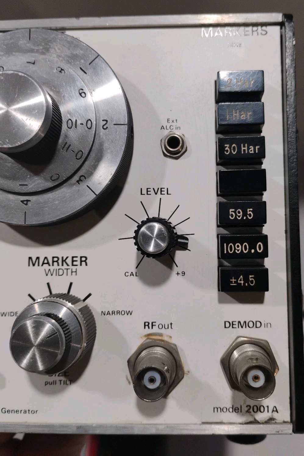 Wavetek Model 2001A Turns On Not Tested