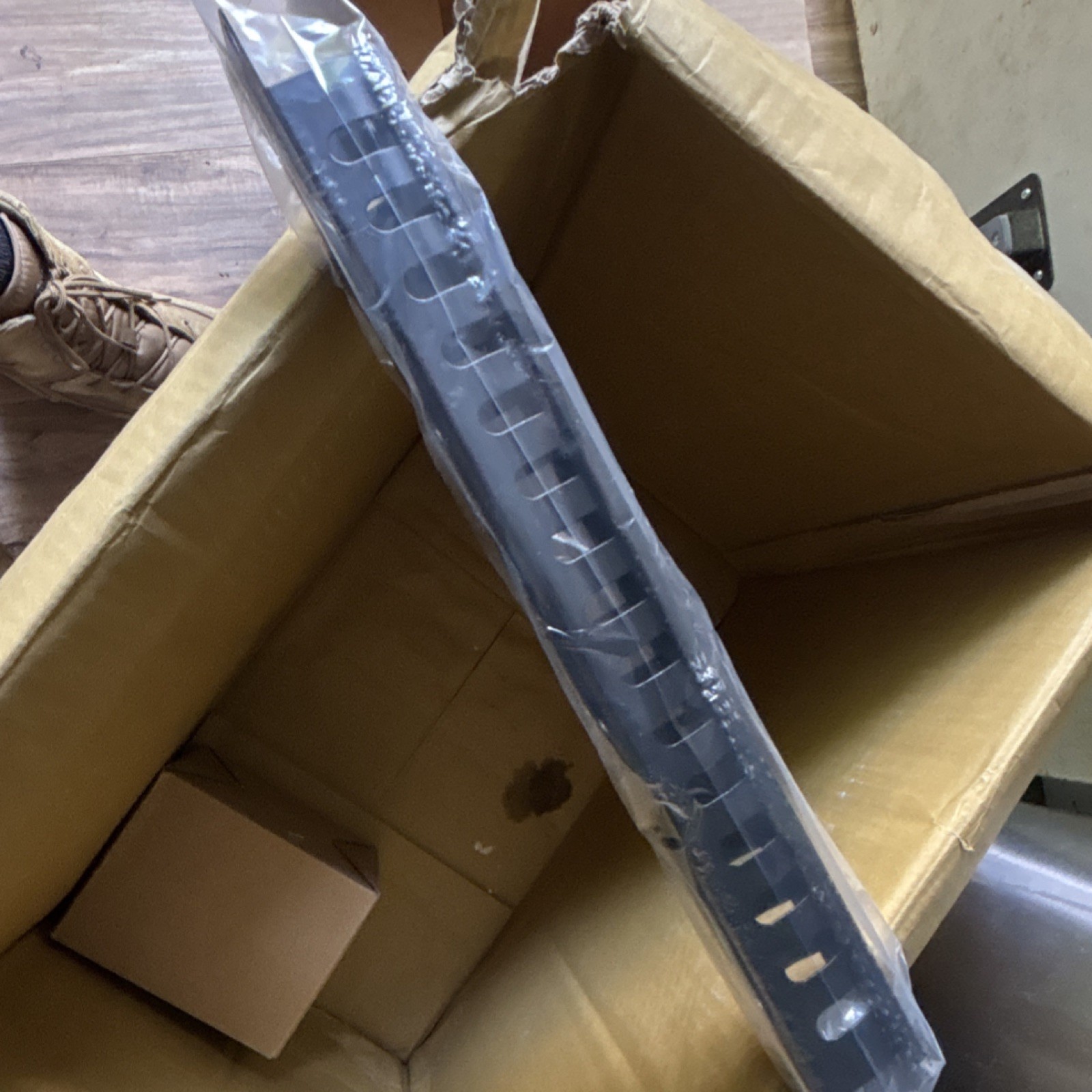 Vertical Cable 044-23993/DC/1U 19" 1U Cable Management Duct Cover (QTY 2 )