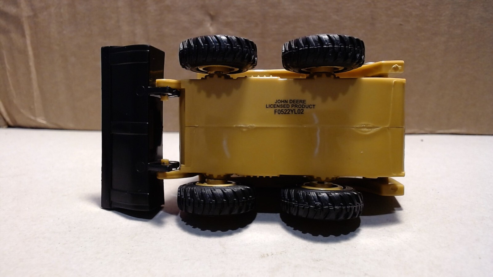 Unbranded John Deere Plastic Skid Steer Loader 4"Long Yellow