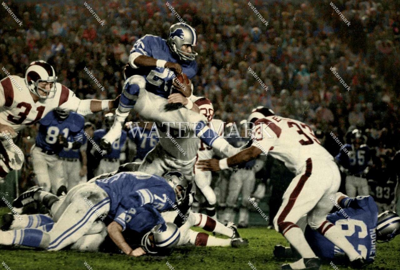 RX617 Lem Barney Detroit Lions Hurdle 8x10 11x14 16x20 Colorized Photo