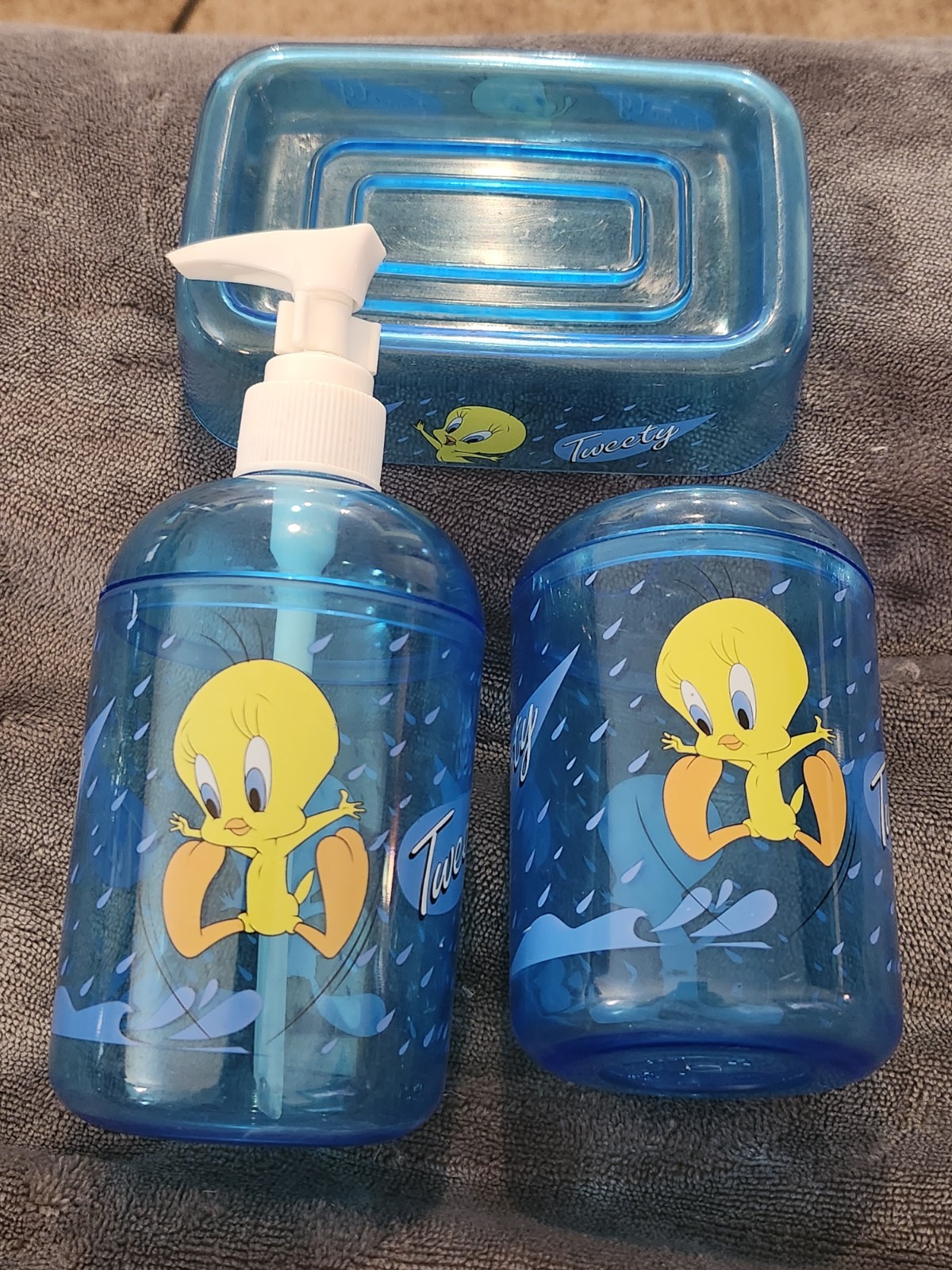Three Piece Tweety Bird Bathroom Set Soap Dish & Dispenser Toothbrush Holder
