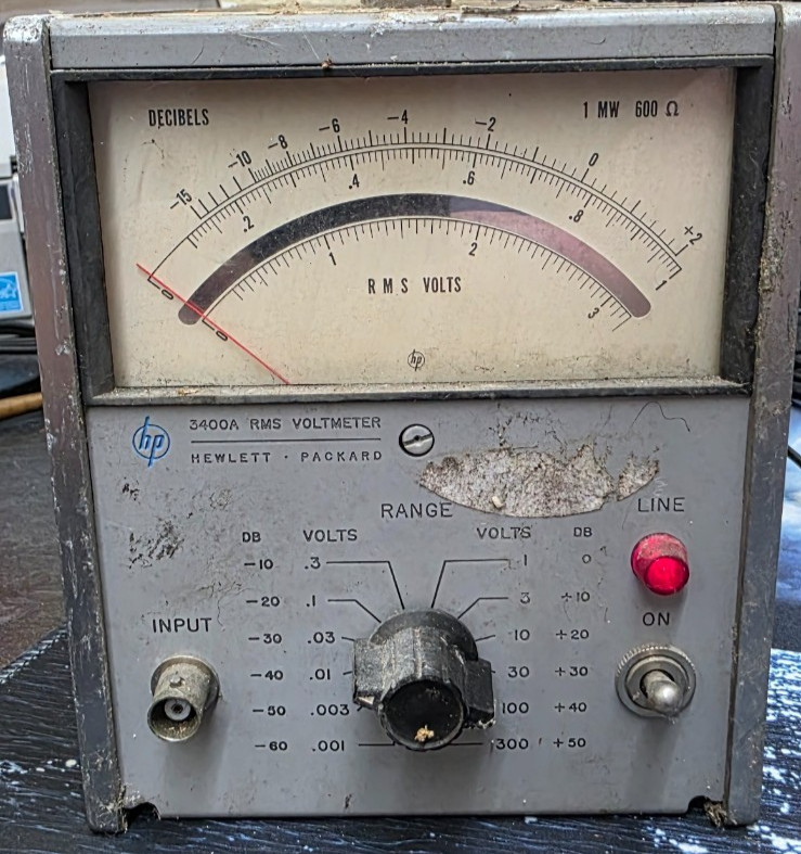 HP 3400A True RMS  voltmeter tested shown working